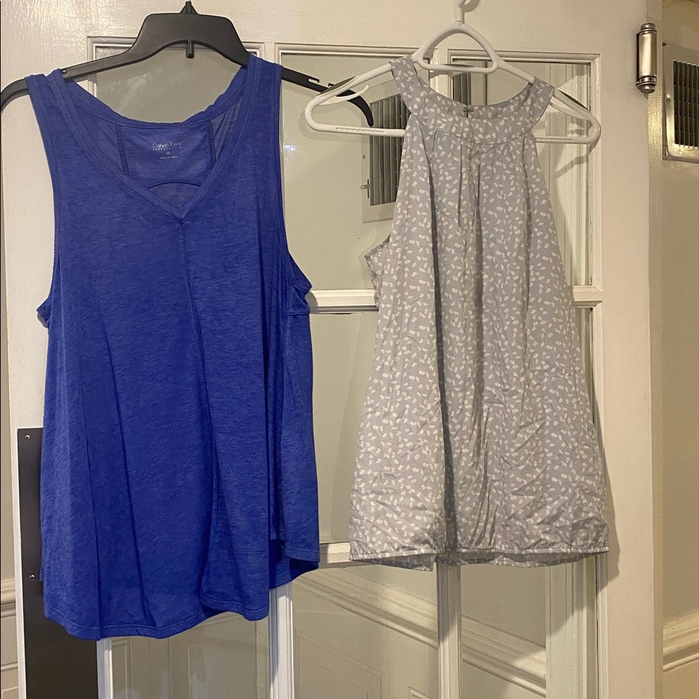 5 pound Bundle of 16 size Medium  Women Tops good condition - Picture 3 of 7